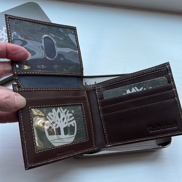 Timberland Brown Smooth Leather Bi-fold Wallet - Picture 4 of 6